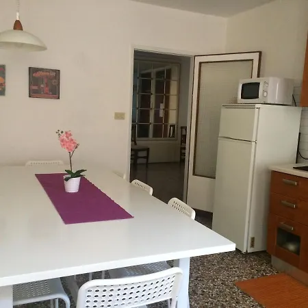 Ve-nice Formosa C5141 Apartment Venice